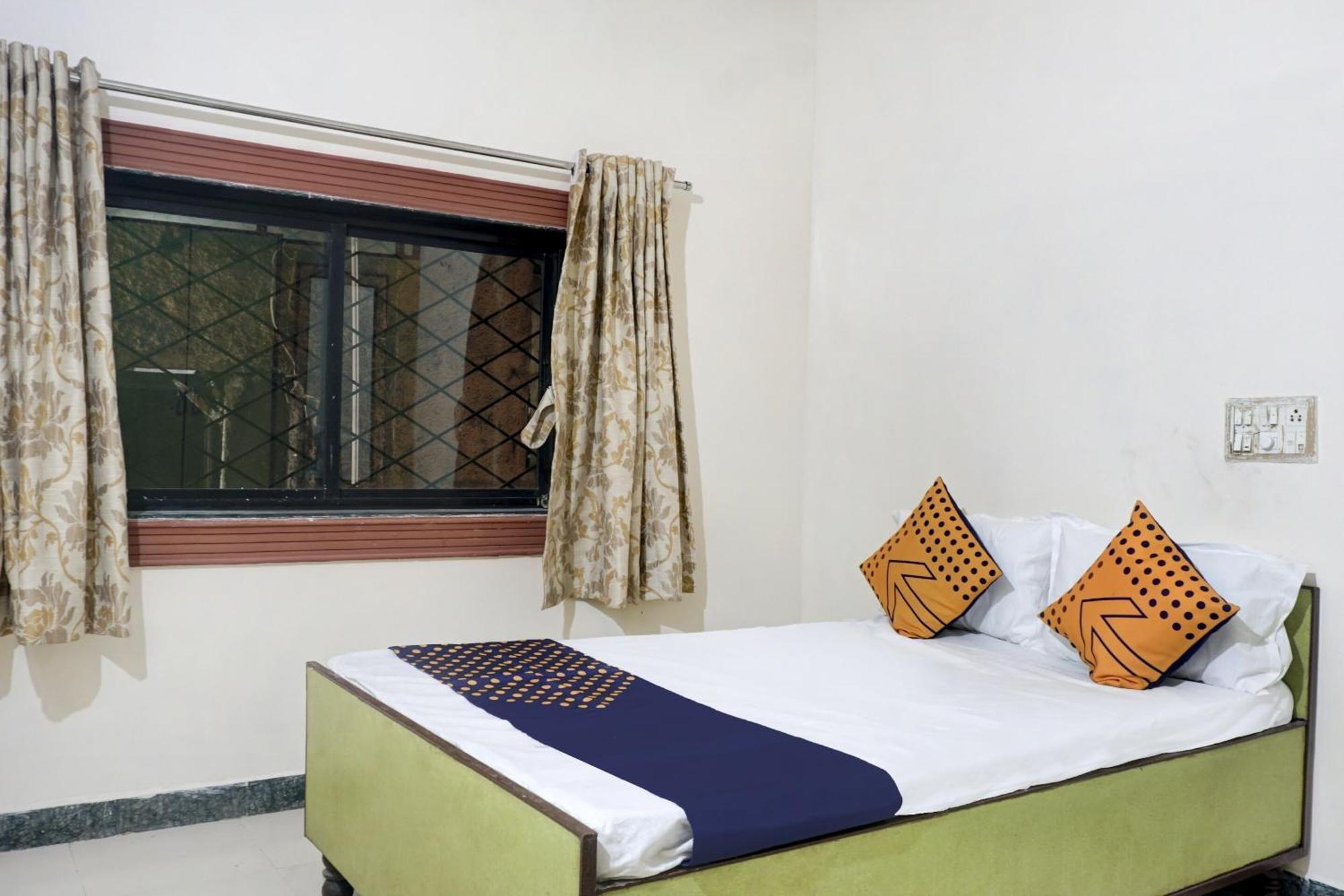 Spot On 74501 Hotel Supriya Garden Wagholi Exterior photo