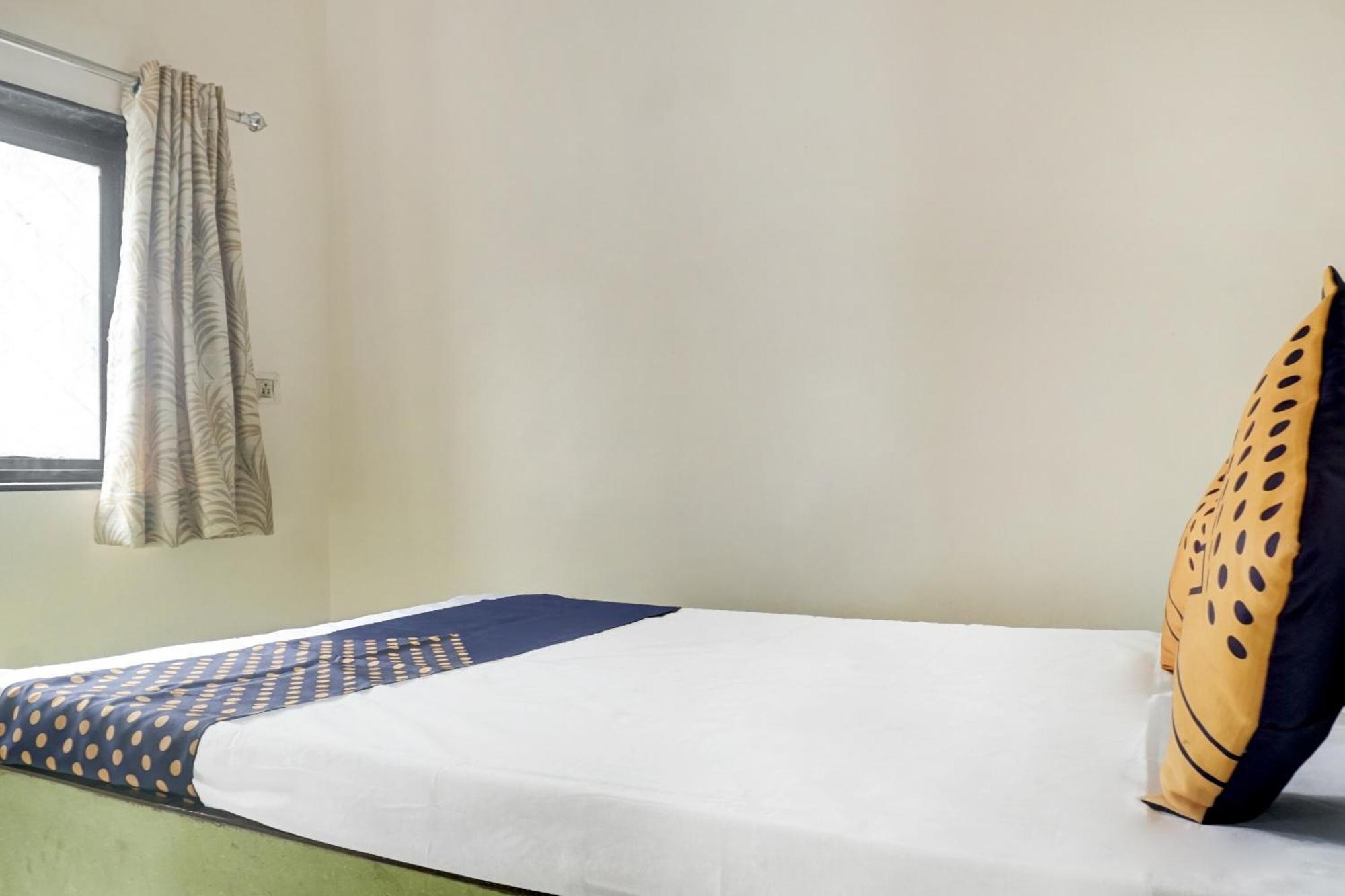 Spot On 74501 Hotel Supriya Garden Wagholi Exterior photo